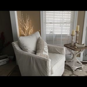 Meet your Posher, Connie